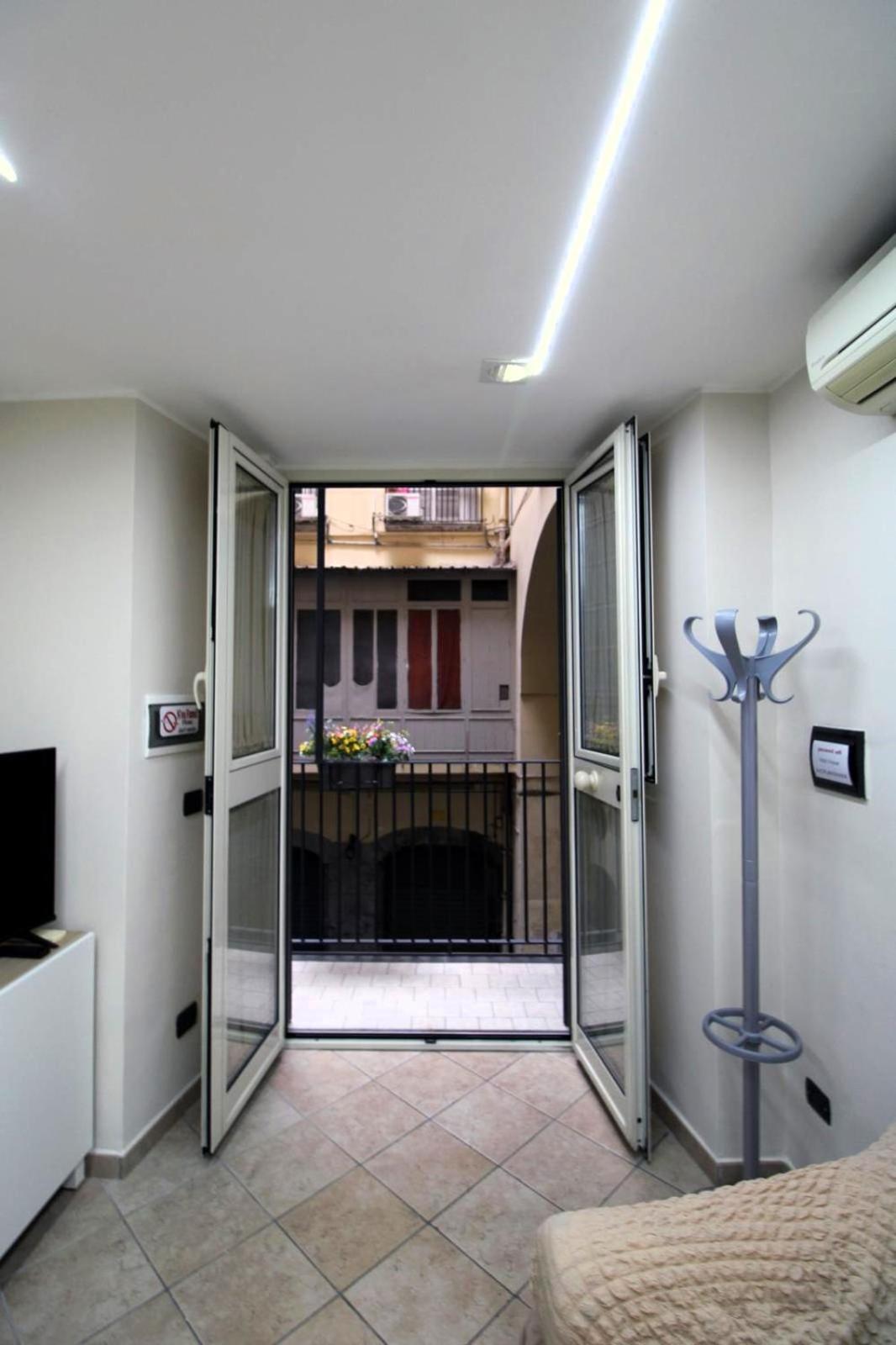 Lizzy'S House Leilighet Napoli Eksteriør bilde